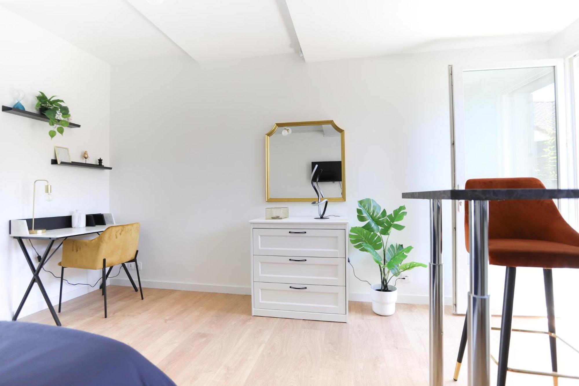 Joli Cozy Apartment *